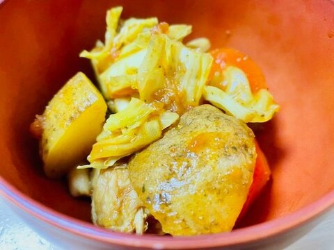具材を鍋で煮込むだけの簡単調理！トマトカレー鍋
